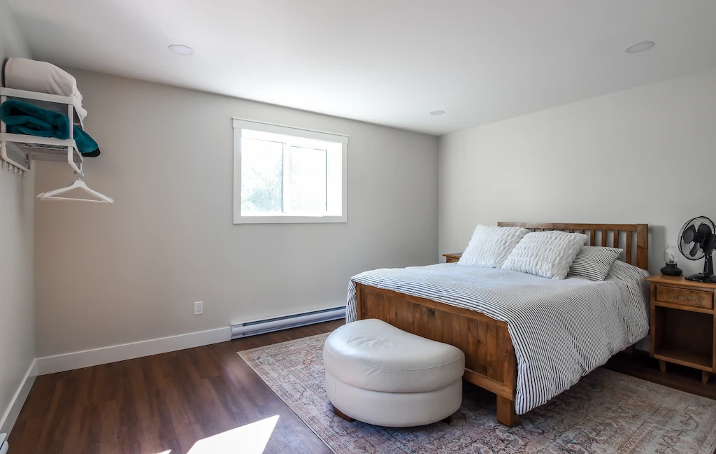 Guest bedroom in a 40' x 40' hobby shop with living quarters