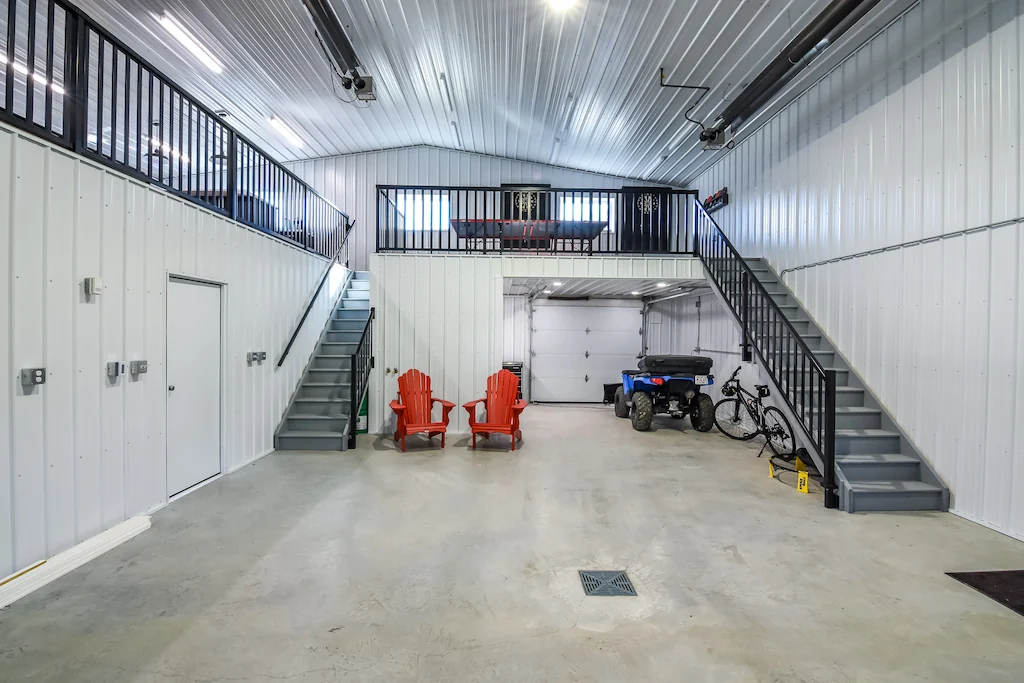 Vaulted ceiling inside a 40' x 40' shop with living quarters provides greater headroom and brighter interior